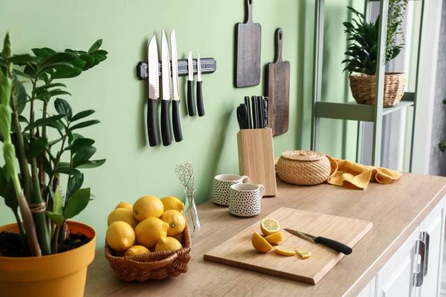 DIY Knife Storage Solutions: Creative Projects You Can Make at Home